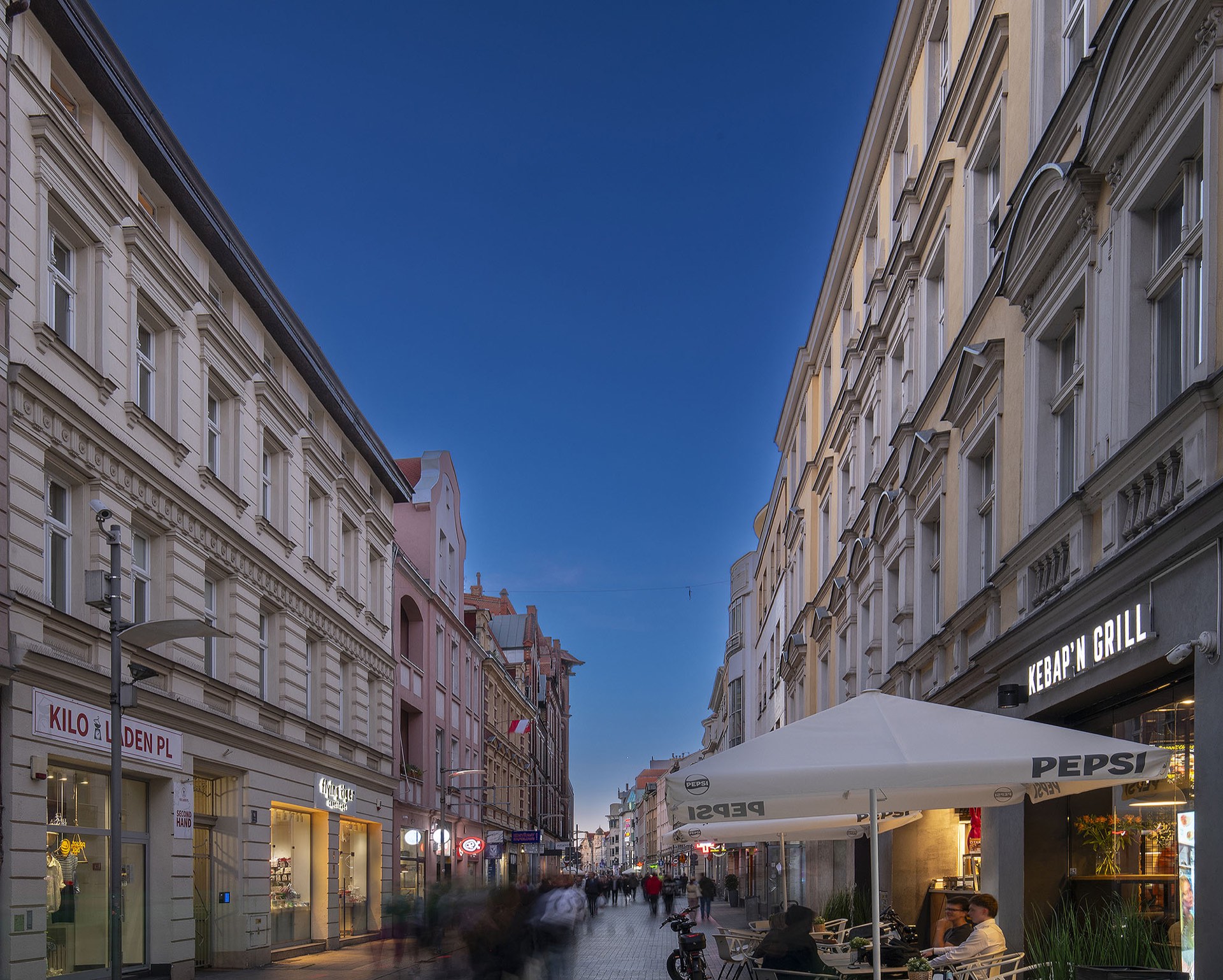 Kamienica Półwiejska 16 przy deptaku w centrum Poznania